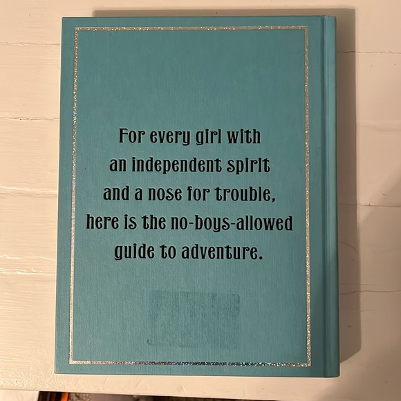 The Daring Book for Girls - Picture 2 of 3